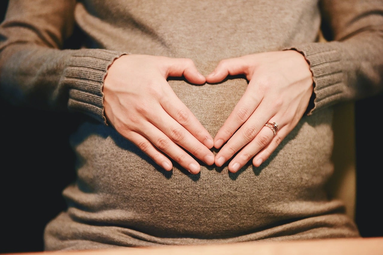 Discover Pregnancy Signs 🤰